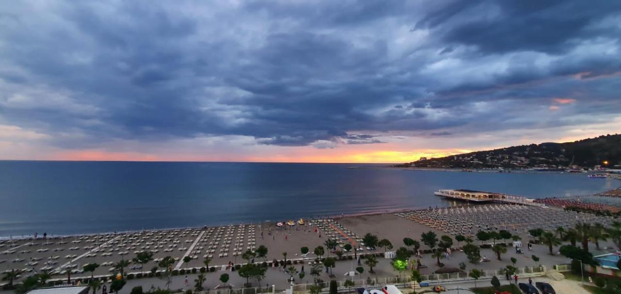 Nada Seaview Apartment Shëngjin Exteriör bild